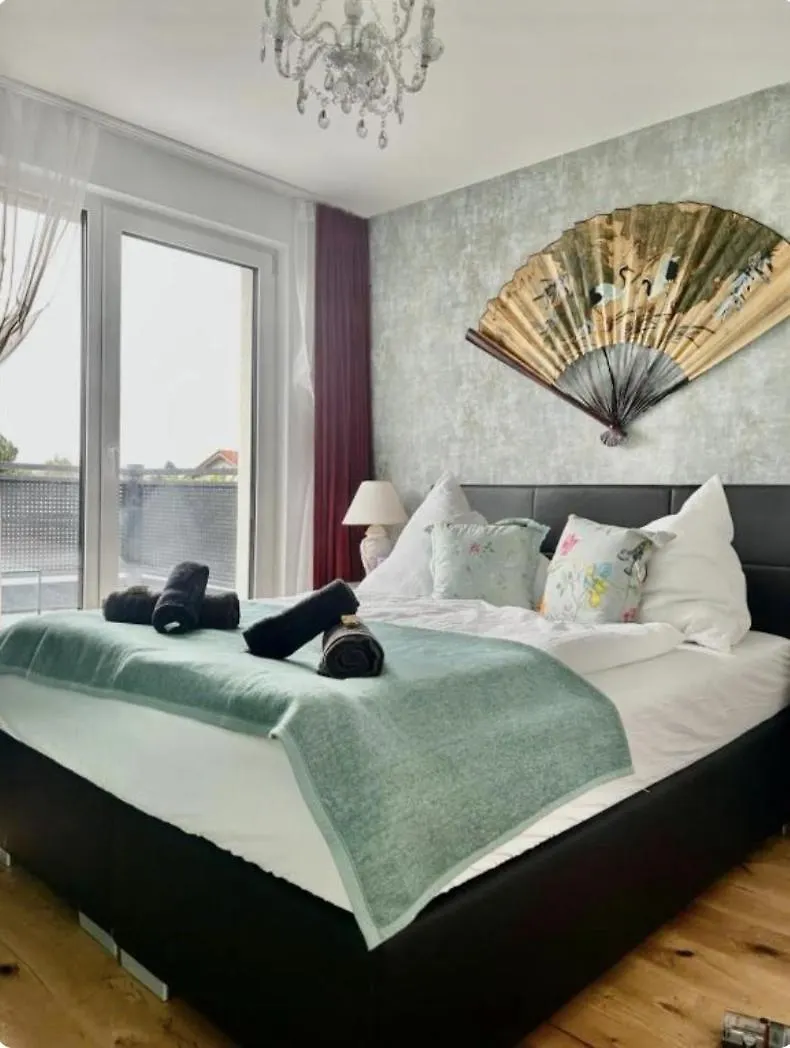 Luxury Rooftop Long-Term Apartment Wien