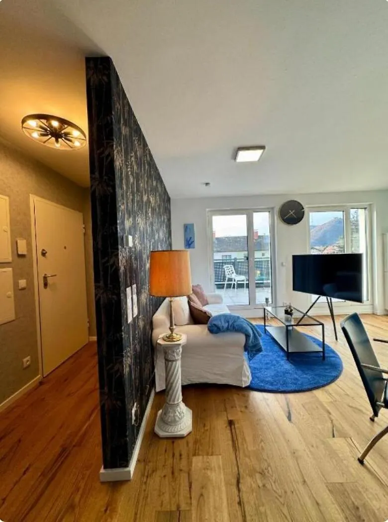 Luxury Rooftop Long-Term Apartment Wien
