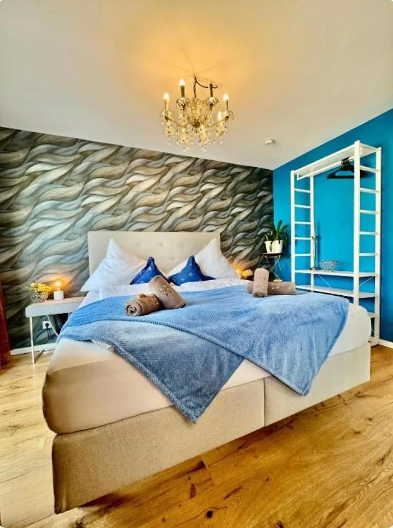 Luxury Rooftop Long-Term Apartment Wien